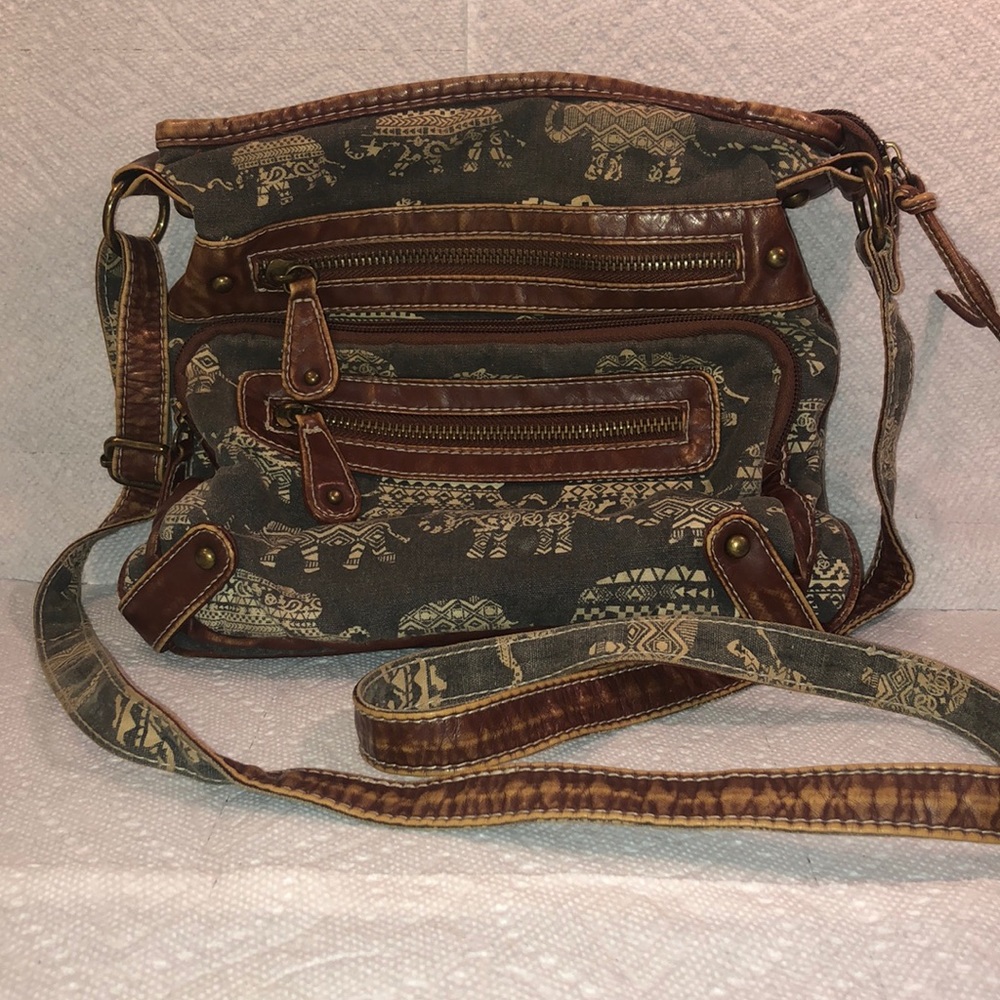 Crossbody purse
